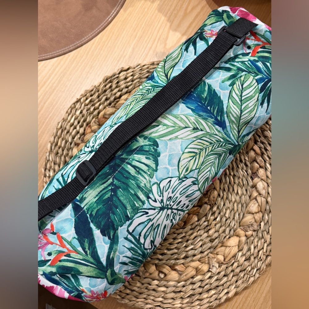 Tommy Bahama Reversible Outdoor Blanket